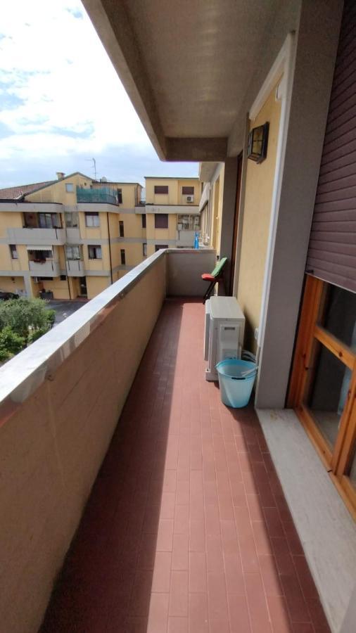 La Casa Dei Viaggiatori - Viareggio - Posto Auto Gratuito Διαμέρισμα Εξωτερικό φωτογραφία